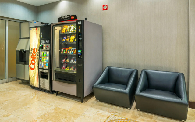 Comfort Inn & Conference Centre Toronto Airport