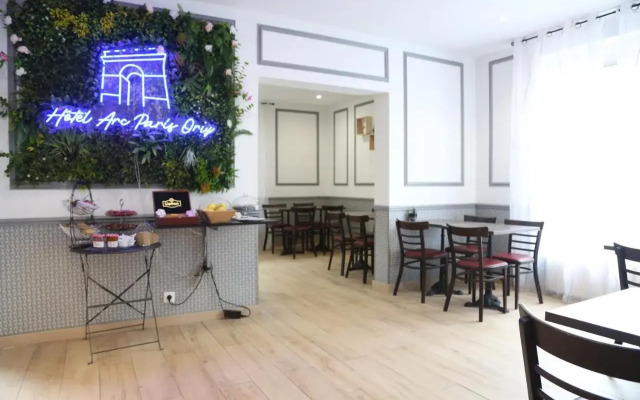 Hôtel Arc Porte D'Orleans