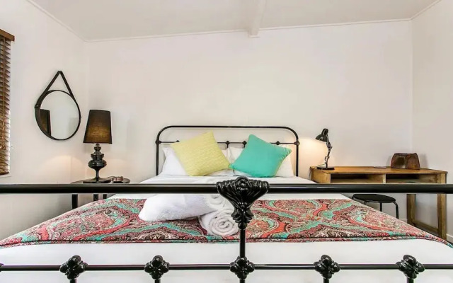 Your Luxury Escape - Bungalow 8