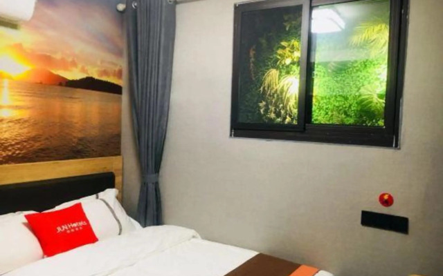 Junyi Chain Hotel (Jiangsu University of Technology)