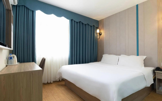 7Days Inn Zhanjiang Xiashan Pedestrian Street Dingsheng Square