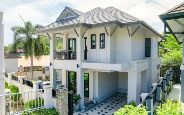 Patak 3 Bedroom Private Pool Villa