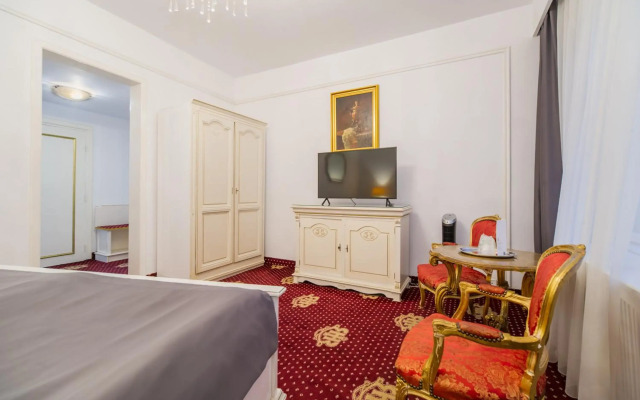 Hotel Imparatul Romanilor