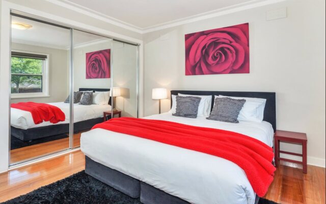 Lake Wendouree Luxury Apartments on Webster