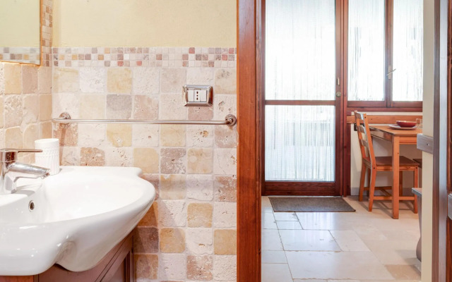 Holiday Home in Roseto Near Majestic Castle