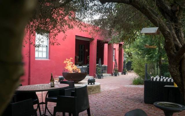 Ruby Rose Country House