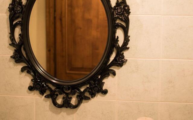 All'ombra della Torre