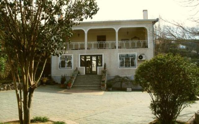 Akhalsheni B&B