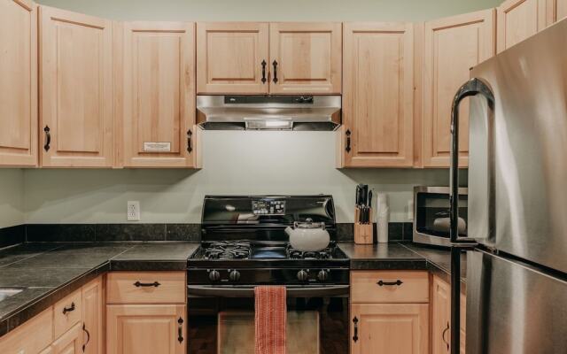 12gs - Bbq - Wifi - Dishwasher - Sleeps 4 2 Bedroom Home by RedAwning