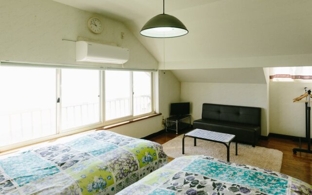 Ile d’or Café & Guest house