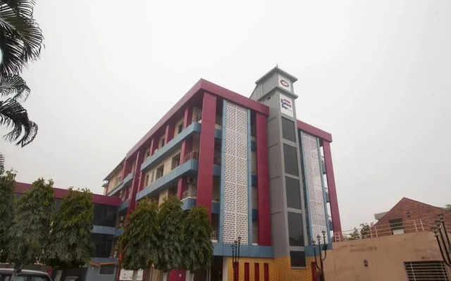 Oyo 767 Hotel Eastern Star Pvt Ltd