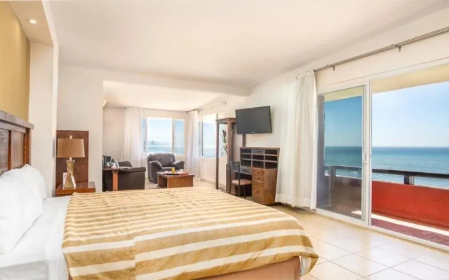 Puerto Nuevo Baja Hotel & Villas