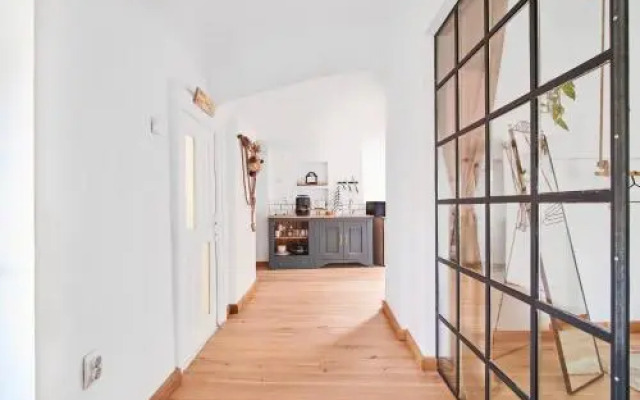 Attic Downtown by CityLife Suites