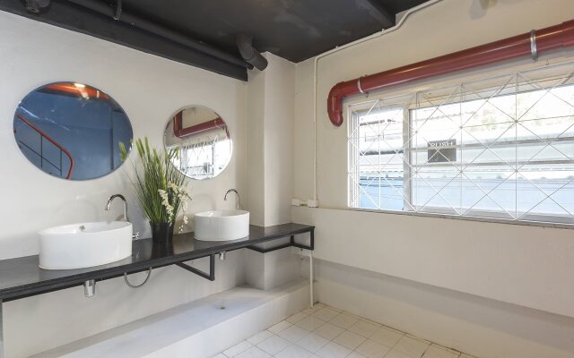 Fun Hostel Phuket Patong - Adults Only