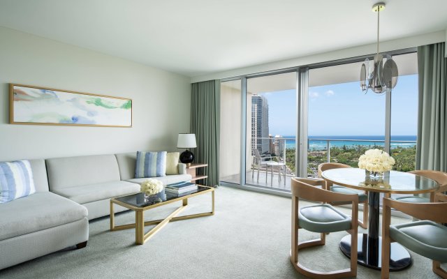 The Ritz-Carlton Residences, Waikiki Beach