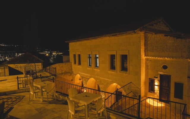 Daphne Cave Hotel