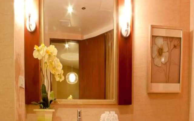 Royal Garden Hotel