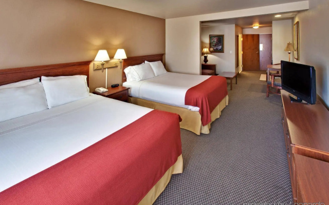 Garner Hotel Brookings by IHG