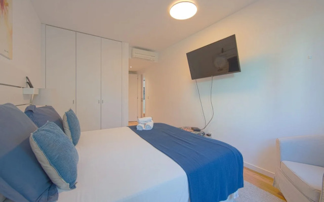 Benfica Prime Terrace II by Homing