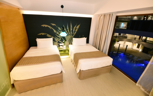 Hue Hotels and Resorts Boracay Managed by HII