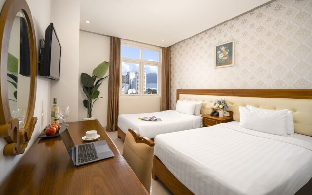 Royal Ocean Hotel Đa Nang