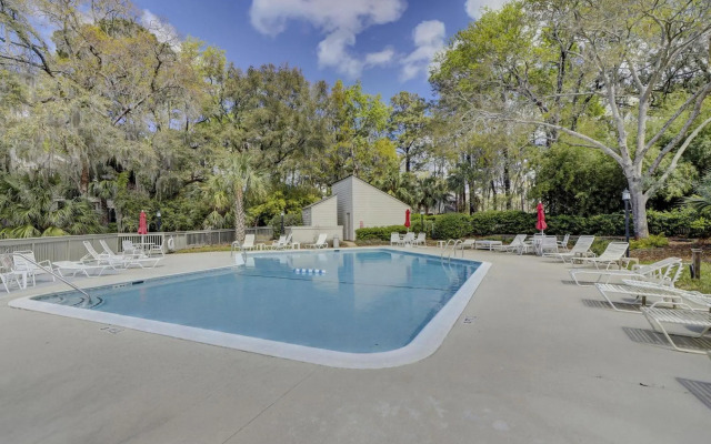 Lighthouse Tennis 2407