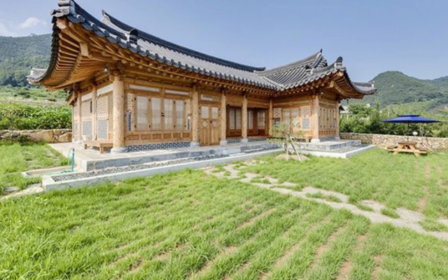 Suncheon Myeongga Hanok Pension
