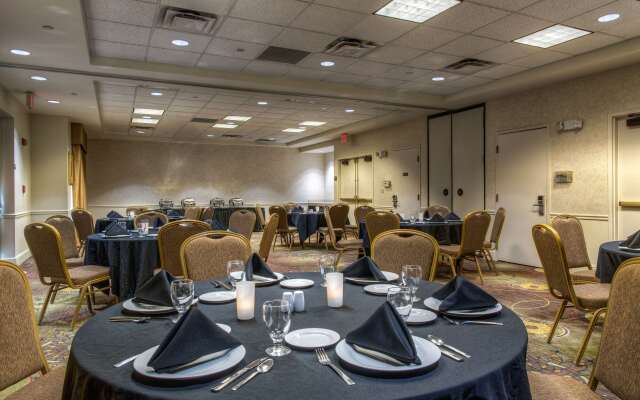 Hilton Garden Inn Detroit Metro Airport