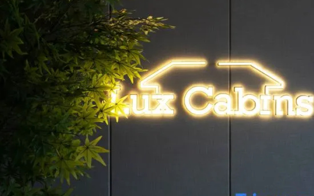 Lux Cabins Hotel (Zhangzhou Baihuacun)