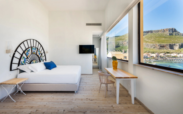 La Tonnara Di Bonagia Resort
