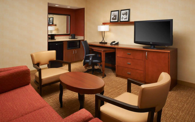 Courtyard by Marriott Cincinnati Blue Ash