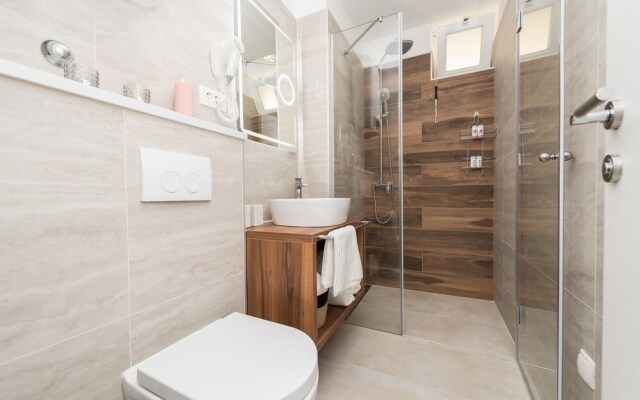 Mono Apartments & Rooms