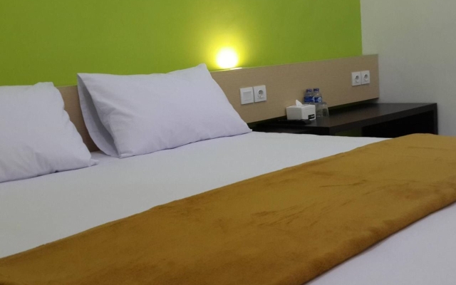 Save Hotel