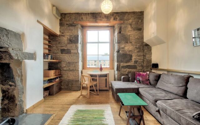 Lovely Central 1BR Flat in Prime Festival Location