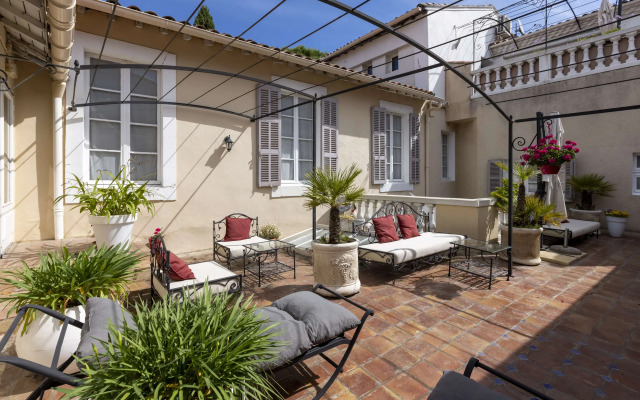 Best Western Le Comtadin