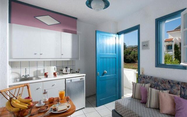 Fan Apartments