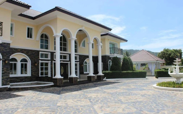 The Mansion