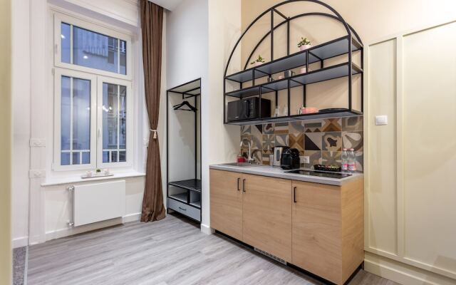Gellért Budapest Suites