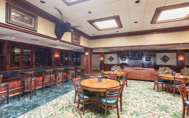 Quality Inn & Suites Plano