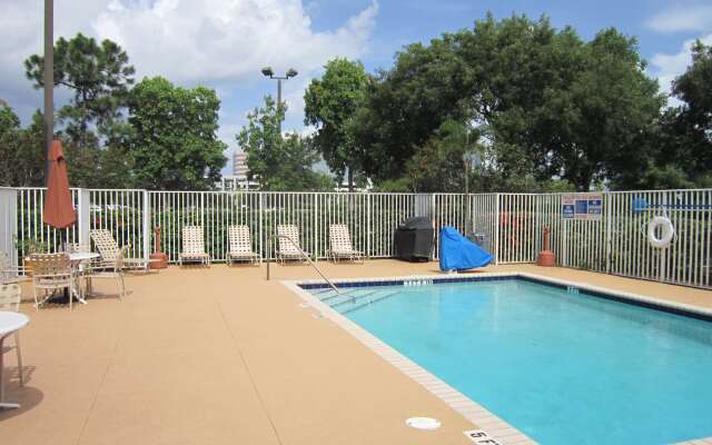 Extended Stay America Suites Ft Lauderdale Cyp Crk NW 6th Wy