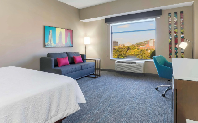 Hampton Inn & Suites Pittsburgh-Downtown