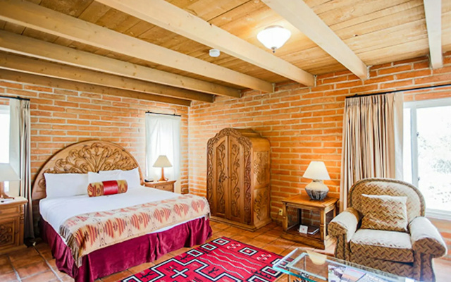 Tanque Verde Ranch