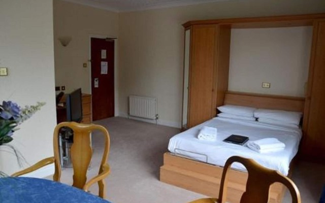 Uno Hotel Thames