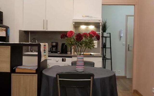 AC, cosy apartment, 15" sea
