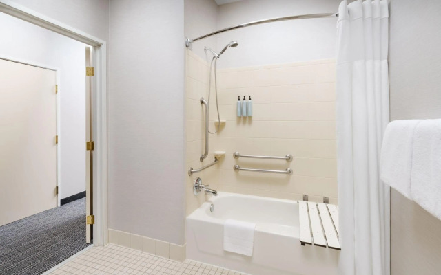 Courtyard by Marriott Sacramento Folsom