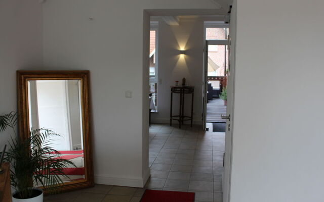 Re Hotel