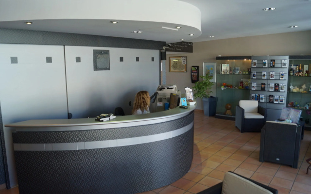 Hotel Phoebus Garden & Spa