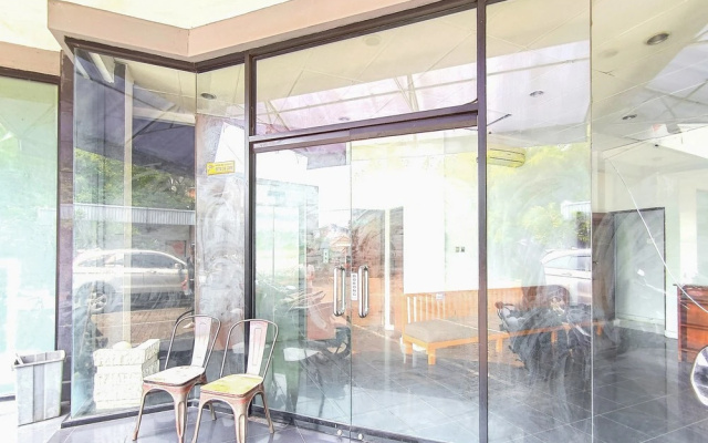 Rabel Guest House RedPartner – Balcony – Jakarta