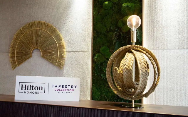 Atocha  Madrid, Tapestry Collection by Hilton
