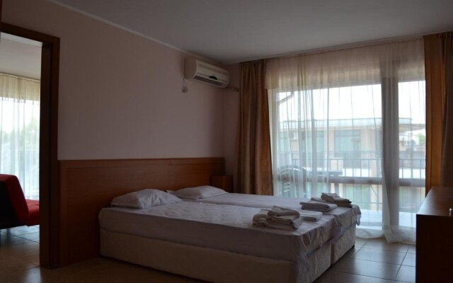 Phoenix Family Hotel